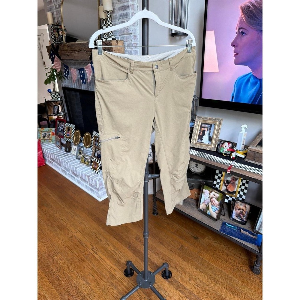 Patagonia Skyline Traveler Pants in a light brown‎ color women's 14